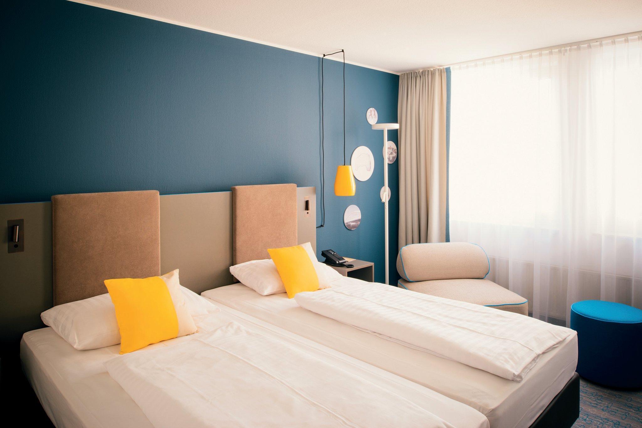 Vienna House Easy By Wyndham Guenzburg Otel Dış mekan fotoğraf