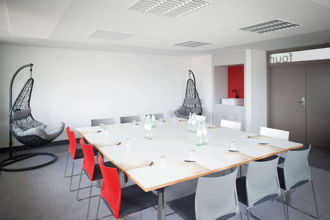 Vienna House Easy By Wyndham Guenzburg Otel Dış mekan fotoğraf