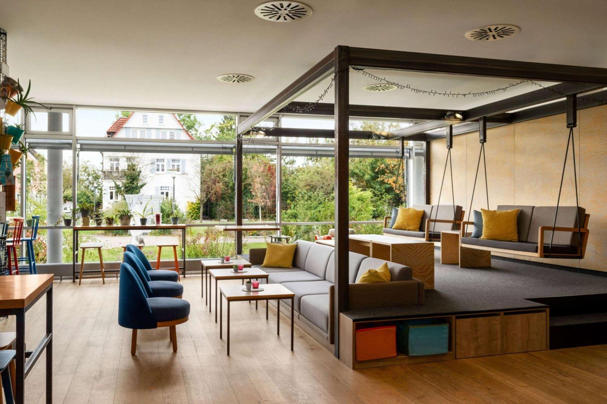 Vienna House Easy By Wyndham Guenzburg Otel Dış mekan fotoğraf