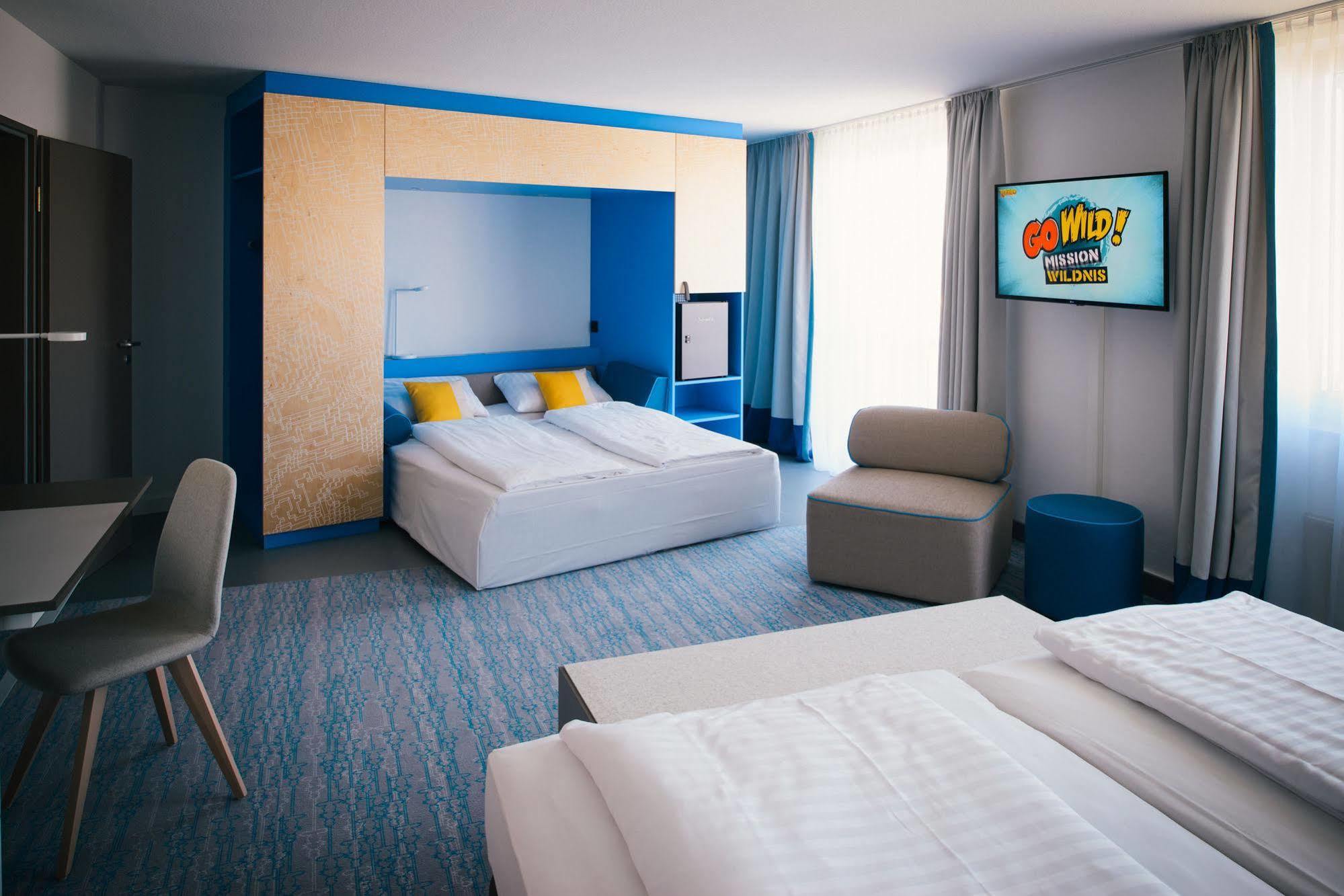 Vienna House Easy By Wyndham Guenzburg Otel Dış mekan fotoğraf